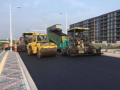 地下通道 地下停車(chē)場(chǎng)等 開(kāi)學(xué)前老飛機(jī)場(chǎng)市政配套工程收官